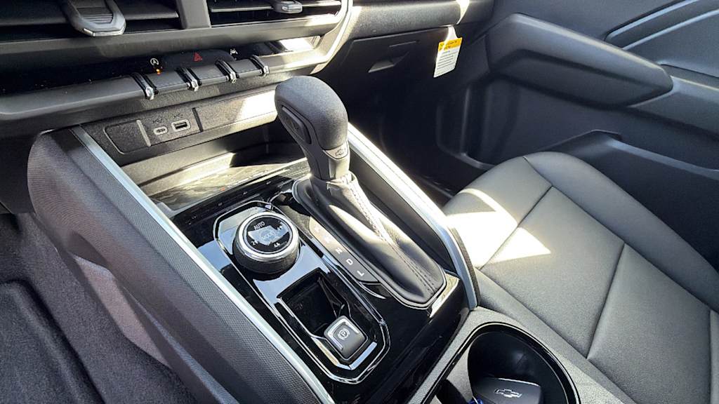 Thumbnail: 2026 Chevrolet Colorado - 15