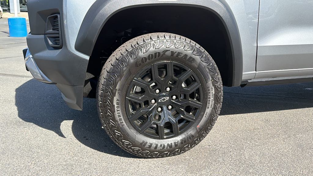 Thumbnail: 2026 Chevrolet Colorado - 8