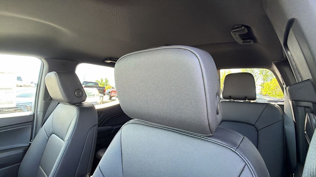 Thumbnail: 2026 Chevrolet Colorado - 10