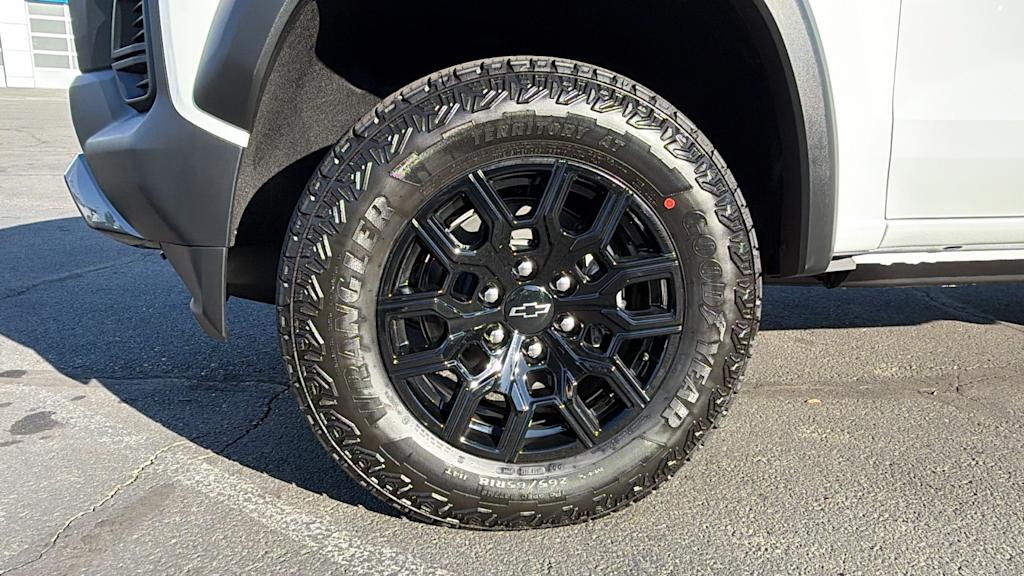 Thumbnail: 2026 Chevrolet Colorado - 8