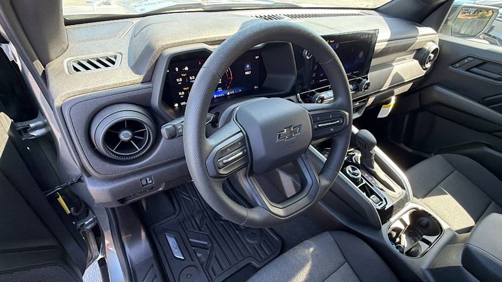 Thumbnail: 2026 Chevrolet Colorado - 2