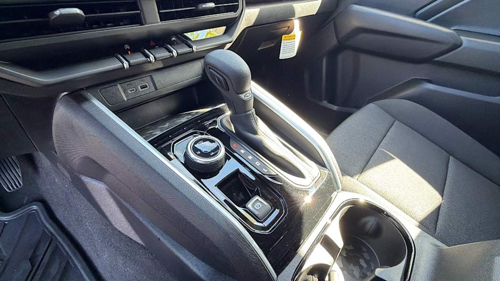 Thumbnail: 2026 Chevrolet Colorado - 15