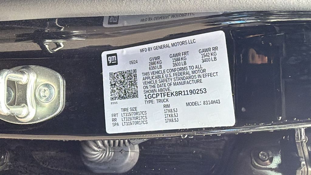 Thumbnail: 2024 Chevrolet Colorado - 14