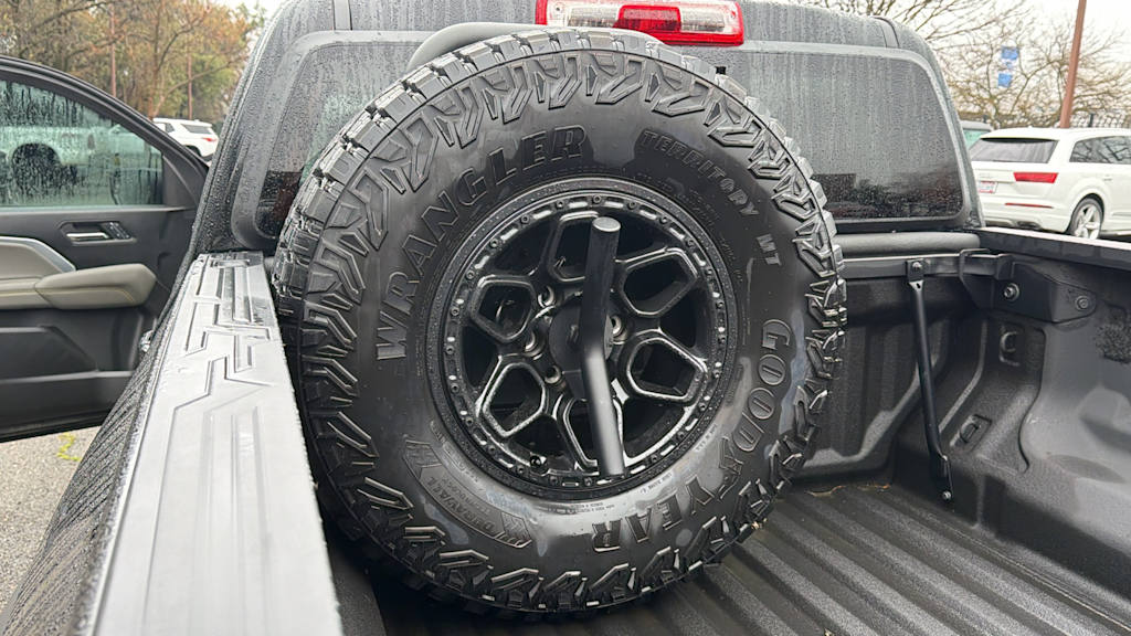 Thumbnail: 2024 Chevrolet Colorado - 20