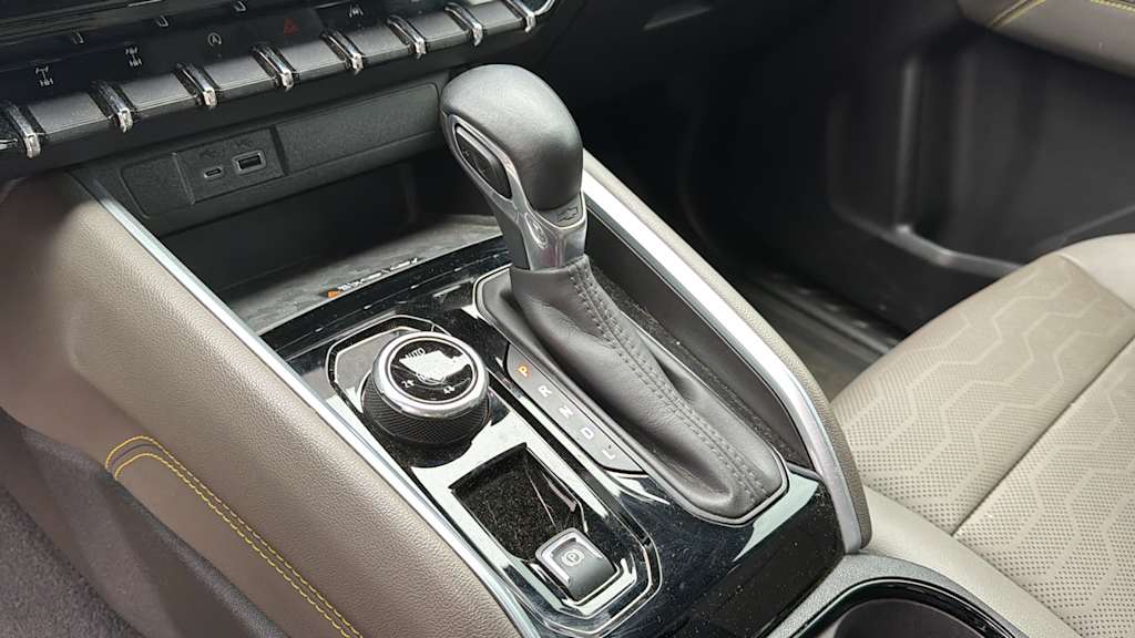 Thumbnail: 2024 Chevrolet Colorado - 11