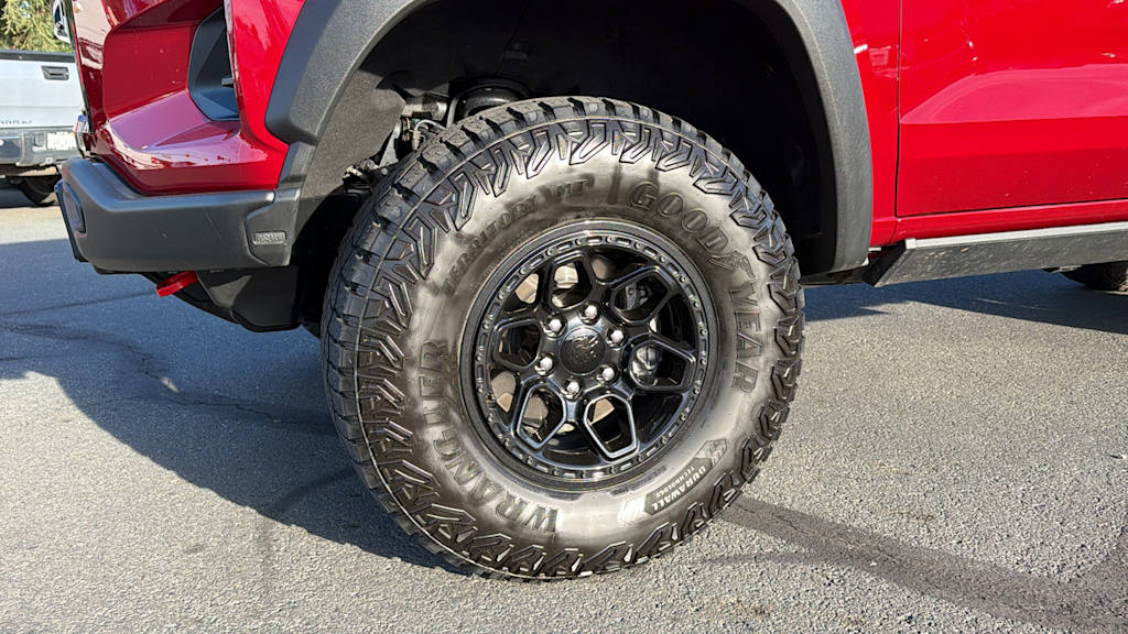 Thumbnail: 2024 Chevrolet Colorado - 7