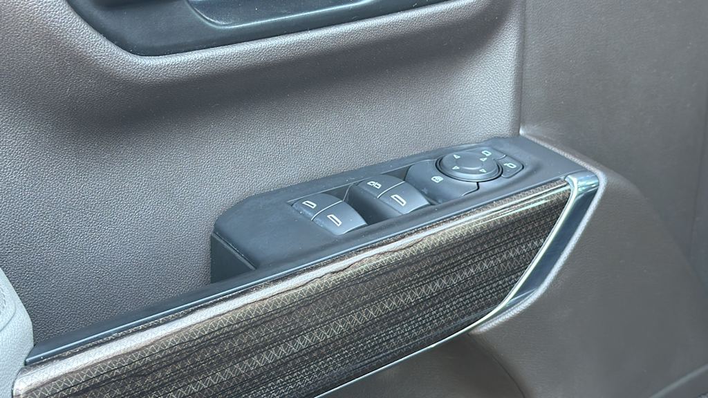 Thumbnail: 2021 Chevrolet Silverado 1500 - 27