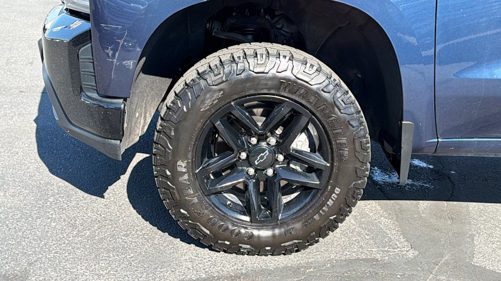 Thumbnail: 2021 Chevrolet Silverado 1500 - 8