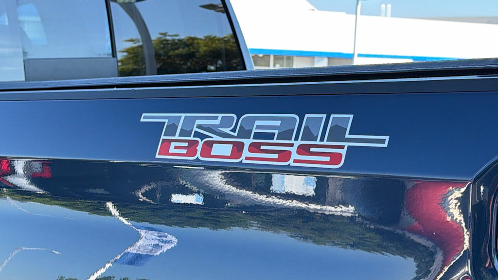 Thumbnail: 2021 Chevrolet Silverado 1500 - 7
