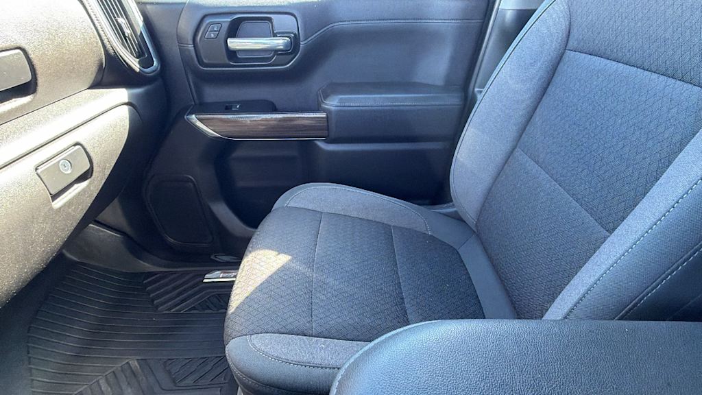Thumbnail: 2021 Chevrolet Silverado 1500 - 11
