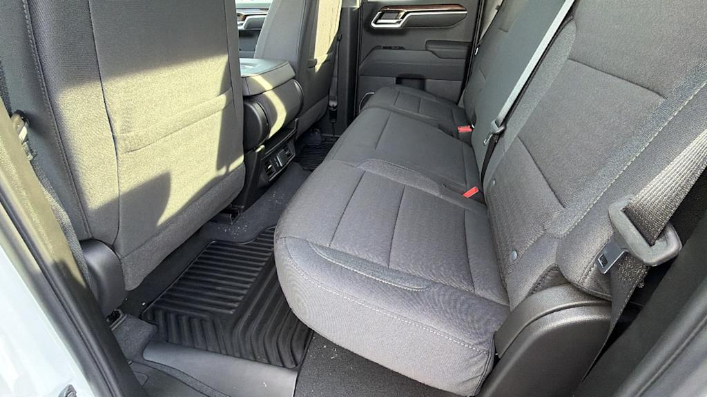 Thumbnail: 2026 Chevrolet Silverado 1500 - 10