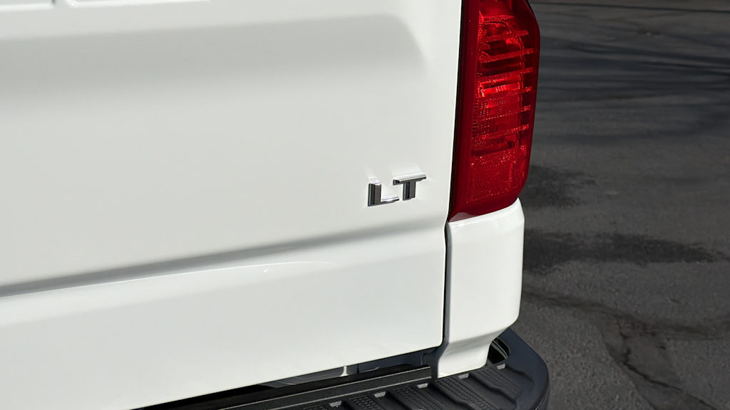 Thumbnail: 2026 Chevrolet Silverado 1500 - 30