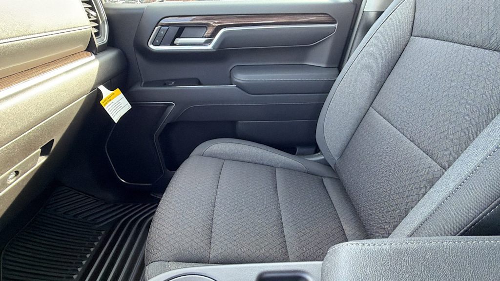 Thumbnail: 2026 Chevrolet Silverado 1500 - 21