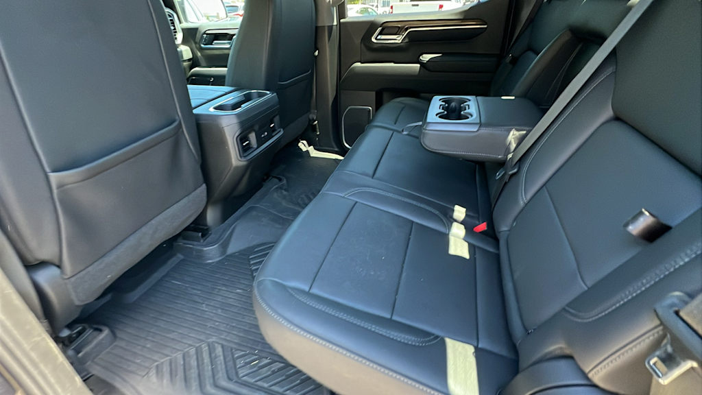 Thumbnail: 2023 Chevrolet Silverado 1500 - 10