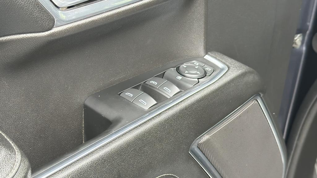 Thumbnail: 2024 Chevrolet Silverado 1500 - 26