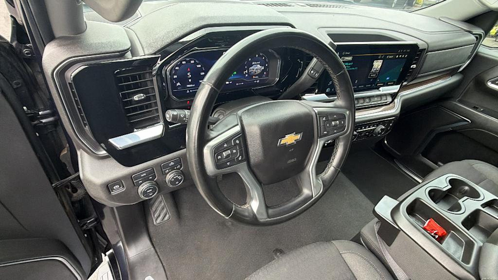 Thumbnail: 2024 Chevrolet Silverado 1500 - 2