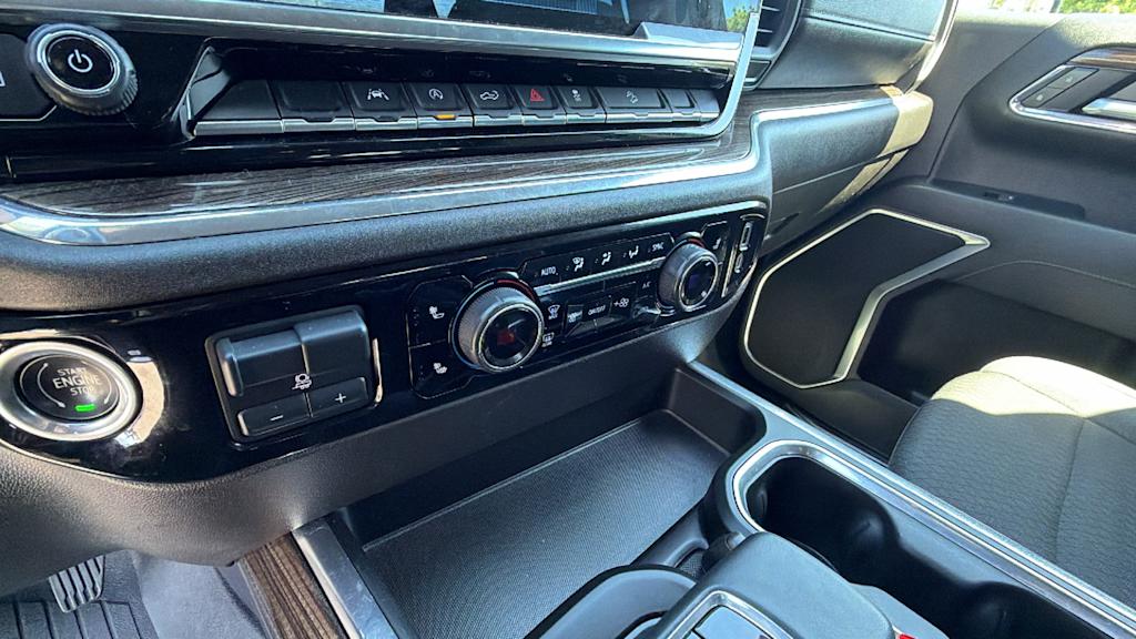 Thumbnail: 2023 Chevrolet Silverado 1500 - 23
