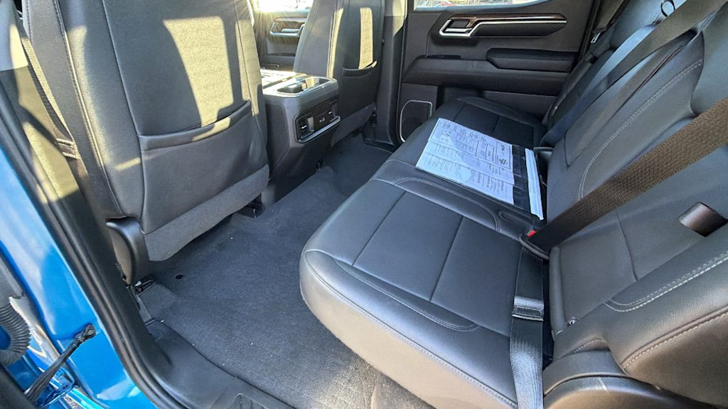 Thumbnail: 2022 Chevrolet Silverado 1500 - 11