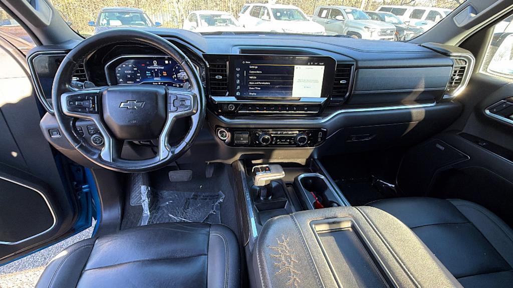 Thumbnail: 2022 Chevrolet Silverado 1500 - 12