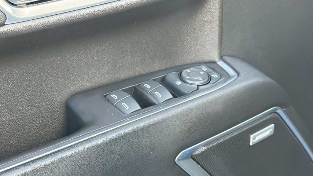 Thumbnail: 2022 Chevrolet Silverado 1500 - 25