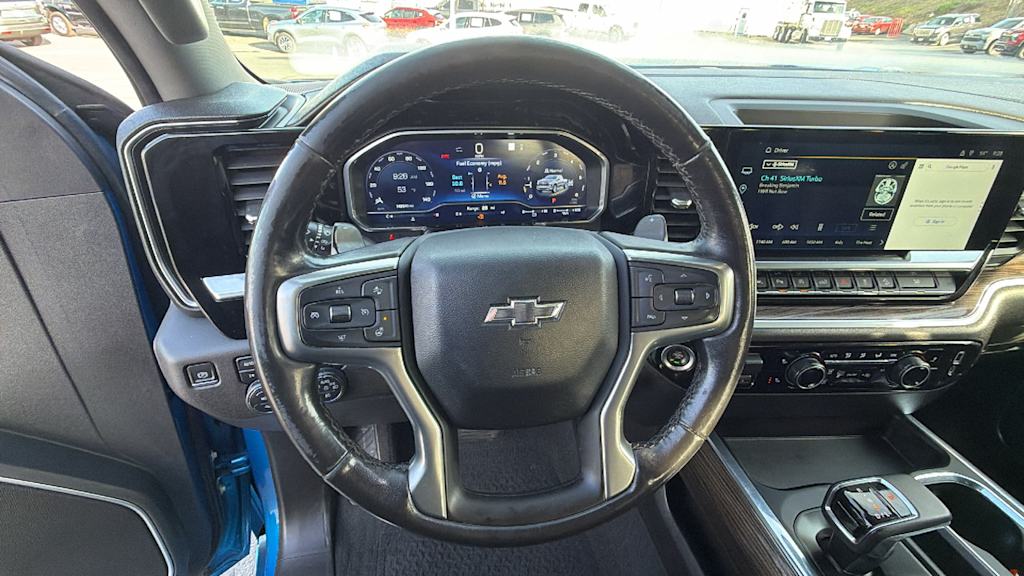 Thumbnail: 2022 Chevrolet Silverado 1500 - 9