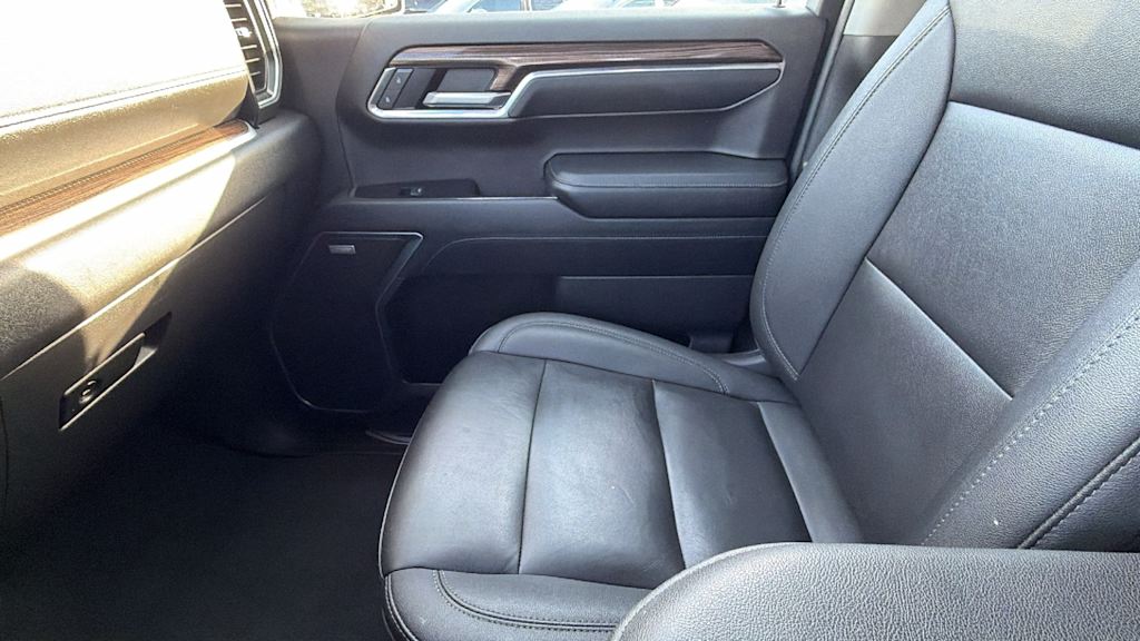 Thumbnail: 2022 Chevrolet Silverado 1500 - 11