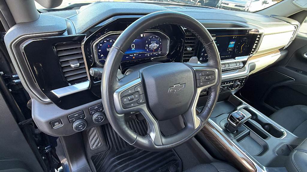 Thumbnail: 2022 Chevrolet Silverado 1500 - 2