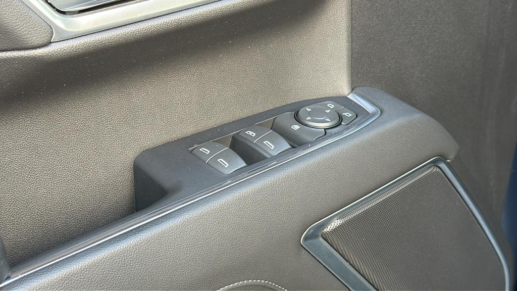 Thumbnail: 2022 Chevrolet Silverado 1500 - 27