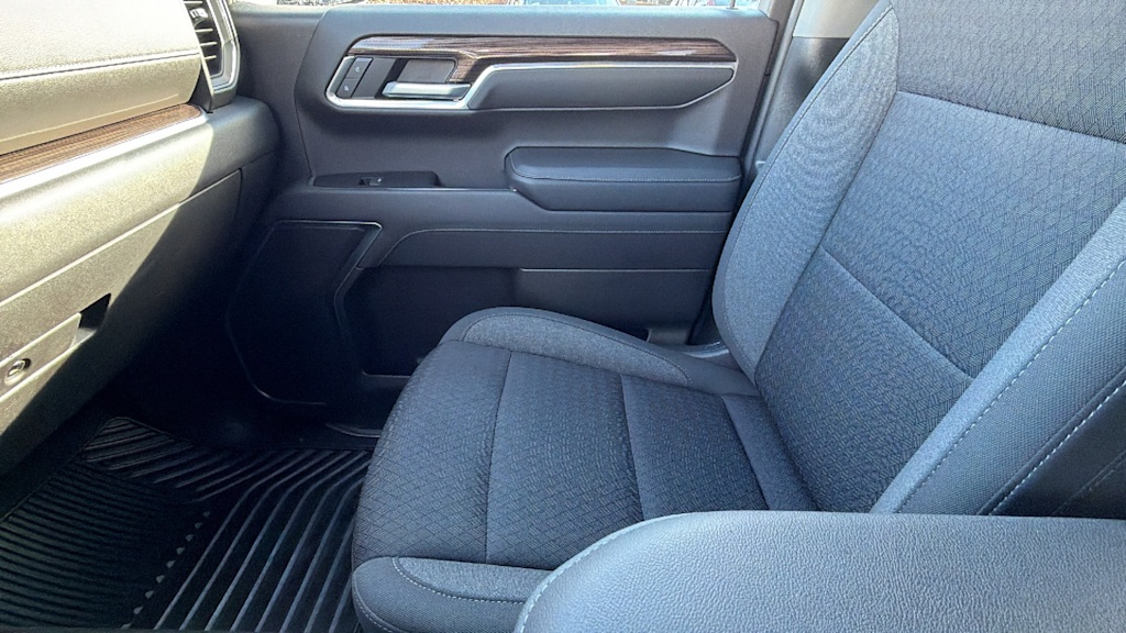 Thumbnail: 2022 Chevrolet Silverado 1500 - 11