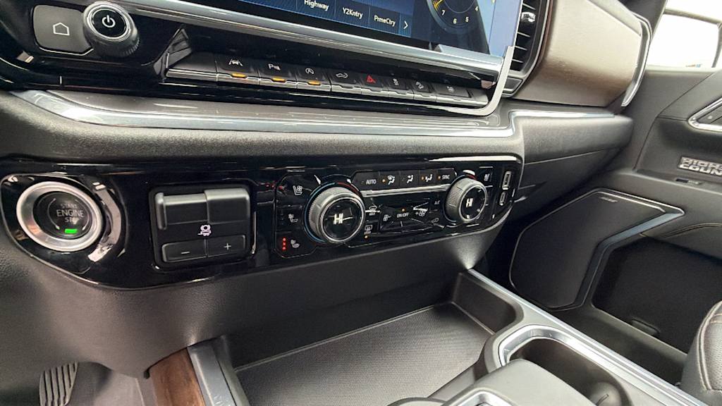 Thumbnail: 2023 Chevrolet Silverado 1500 - 22