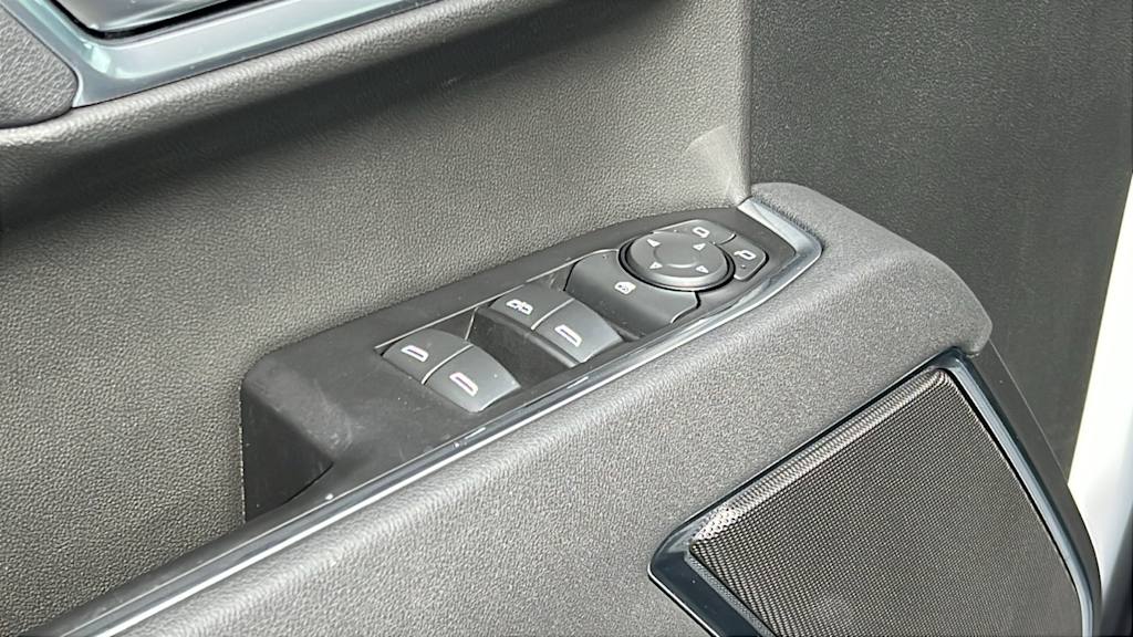 Thumbnail: 2025 Chevrolet Silverado 1500 - 28