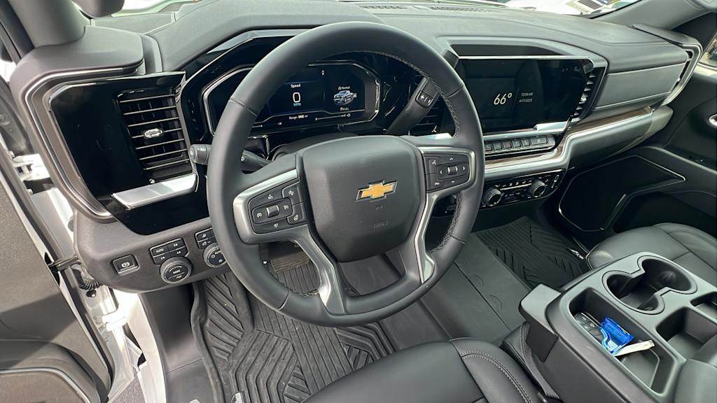 Thumbnail: 2025 Chevrolet Silverado 1500 - 2