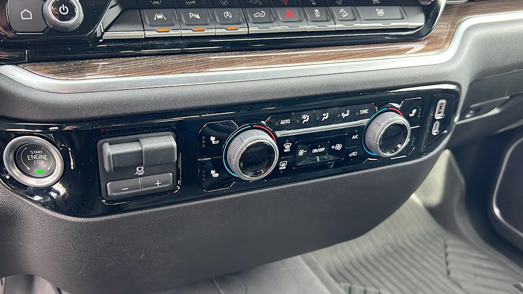 Thumbnail: 2025 Chevrolet Silverado 1500 - 23