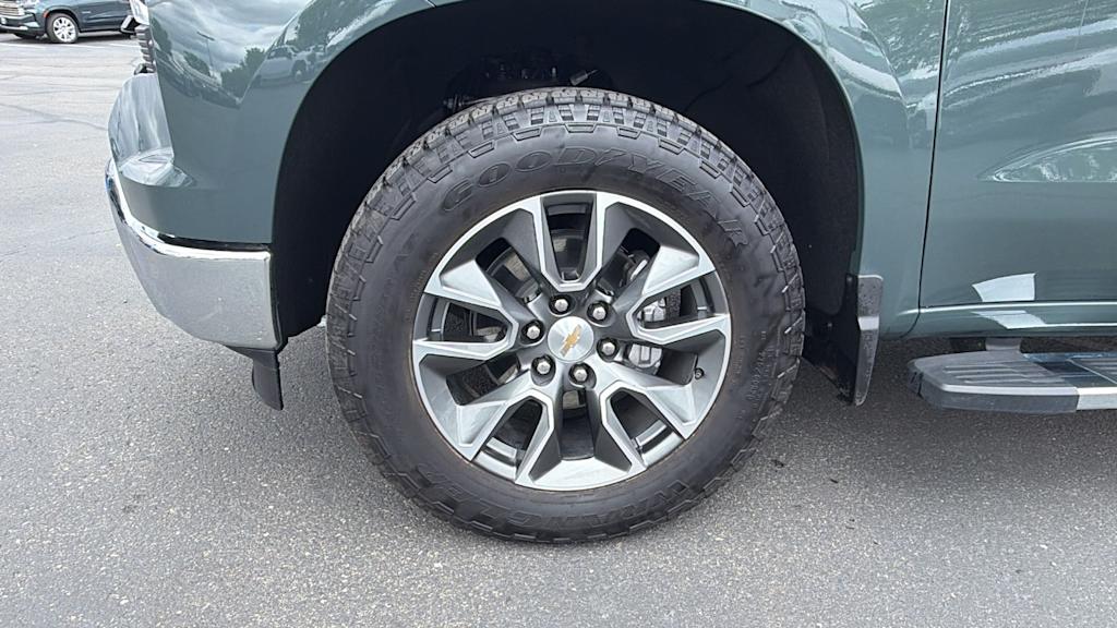 Thumbnail: 2025 Chevrolet Silverado 1500 - 8