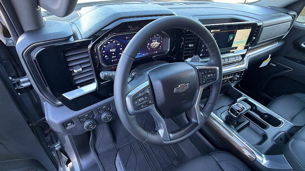 Thumbnail: 2026 Chevrolet Silverado 1500 - 2