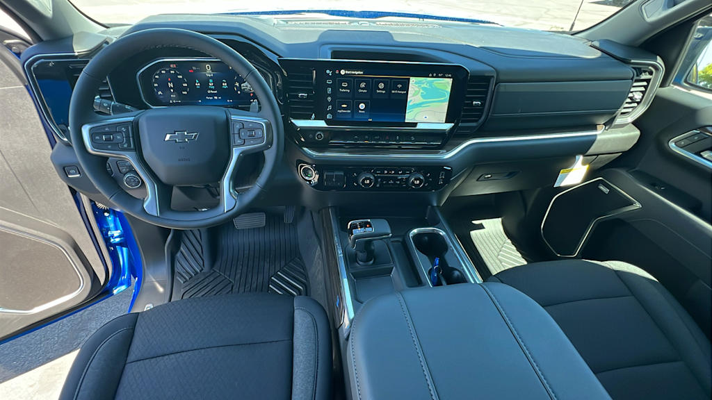 Thumbnail: 2026 Chevrolet Silverado 1500 - 10