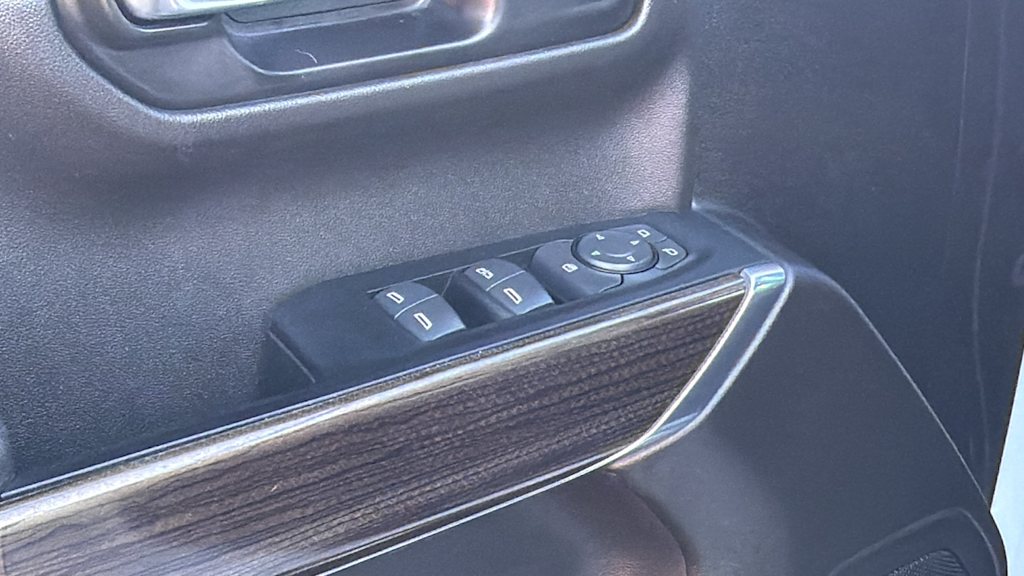 Thumbnail: 2021 Chevrolet Silverado 1500 - 28