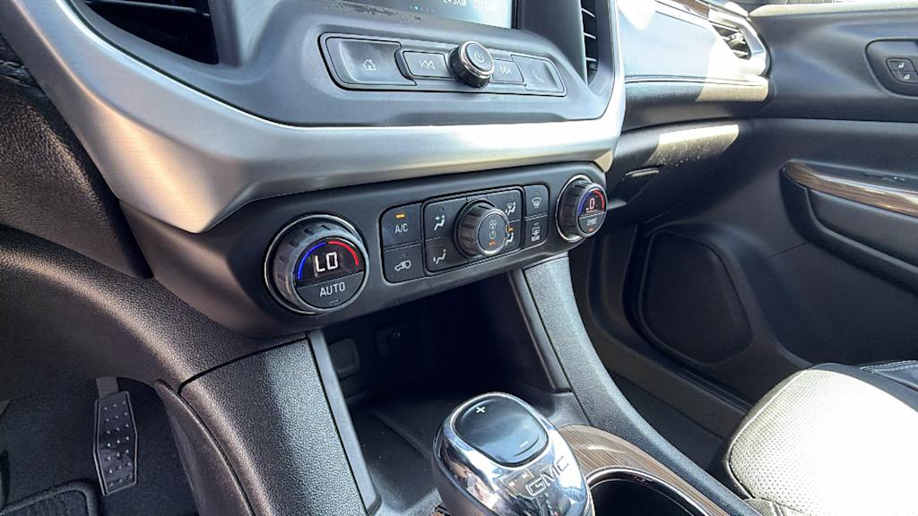 Thumbnail: 2018 GMC Acadia - 23