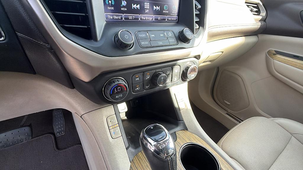 Thumbnail: 2019 GMC Acadia - 23