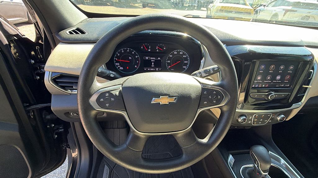 Thumbnail: 2023 Chevrolet Traverse - 9