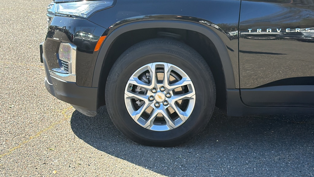 Thumbnail: 2023 Chevrolet Traverse - 8
