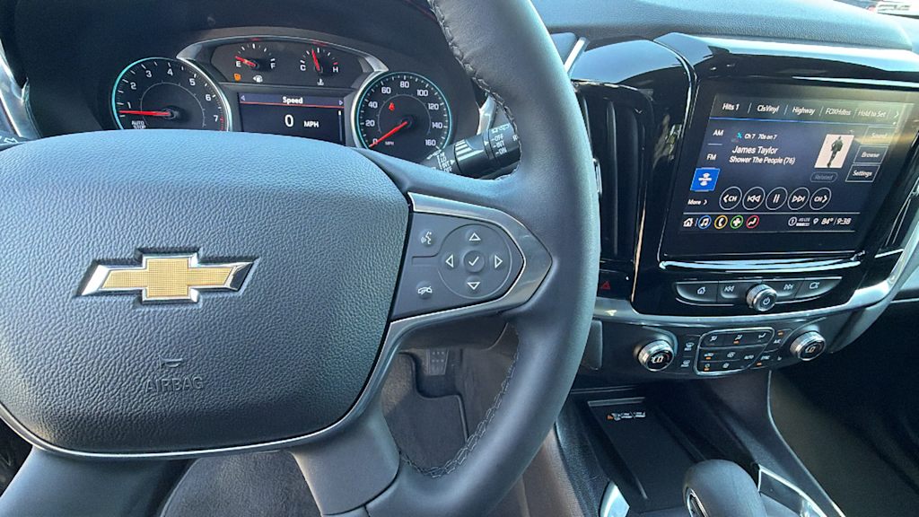 Thumbnail: 2023 Chevrolet Traverse - 26