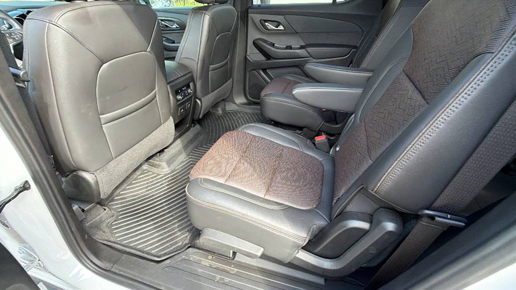 Thumbnail: 2023 Chevrolet Traverse - 21