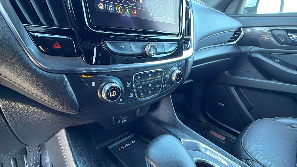 Thumbnail: 2023 Chevrolet Traverse - 23