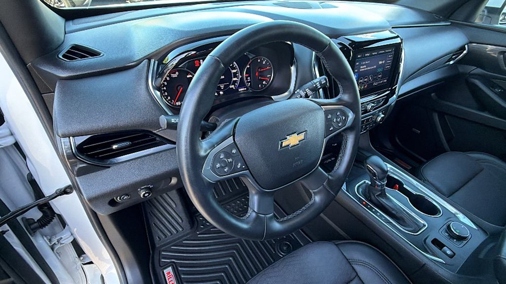 Thumbnail: 2023 Chevrolet Traverse - 2