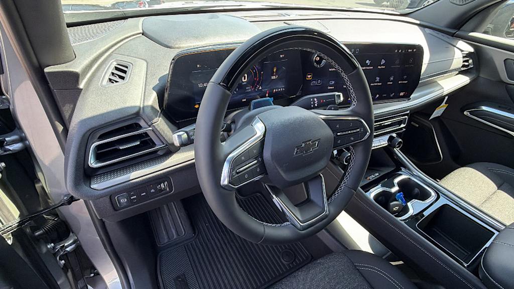 Thumbnail: 2026 Chevrolet Traverse - 2