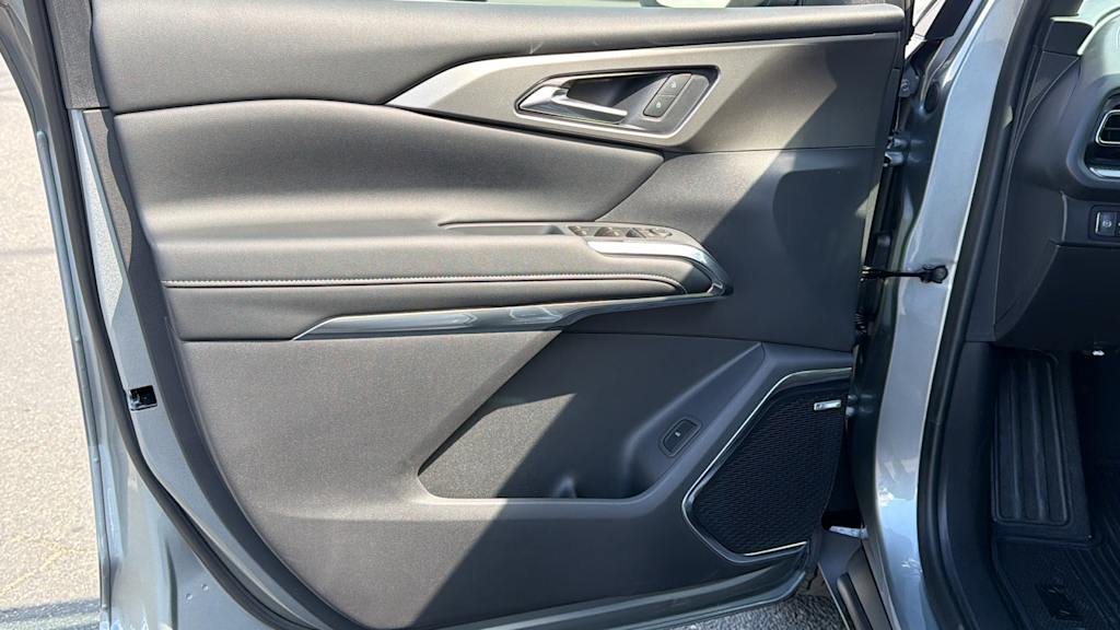 Thumbnail: 2026 Chevrolet Traverse - 28