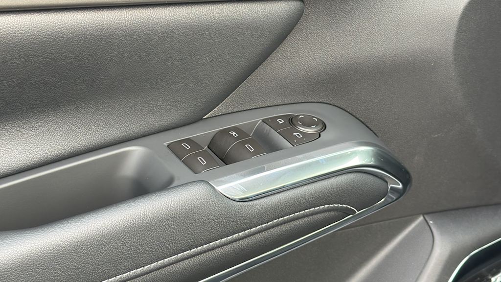 Thumbnail: 2026 Chevrolet Traverse - 28