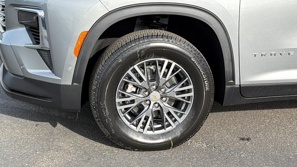 Thumbnail: 2026 Chevrolet Traverse - 8