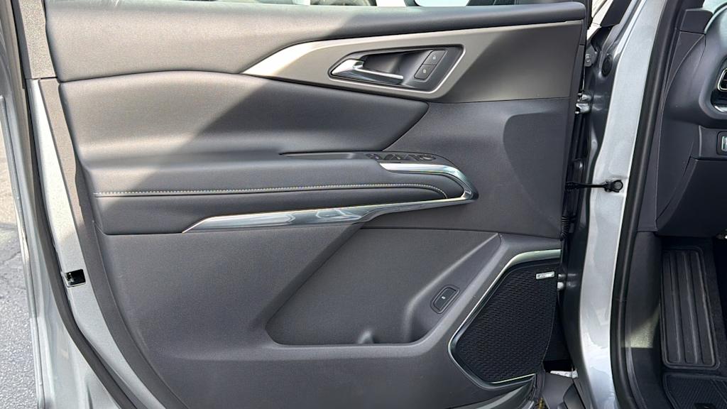 Thumbnail: 2026 Chevrolet Traverse - 29